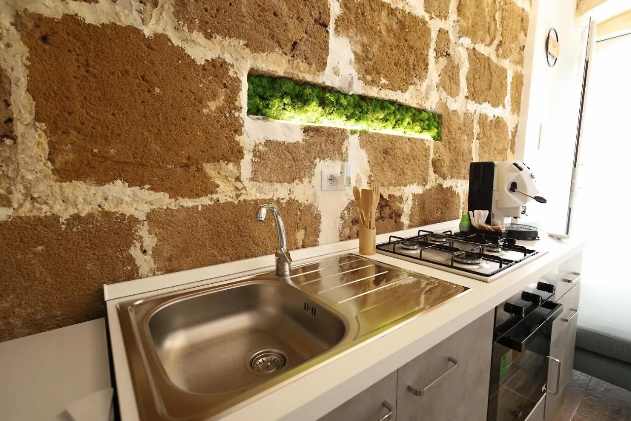 La Maison Avola Italy