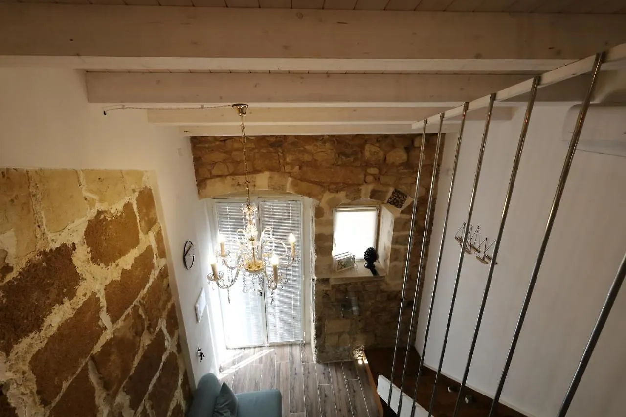 Holiday home La Maison Avola